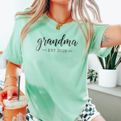 Grandma Est 2026 T-Shirt — New Grandma Announcement Tee - Image 8