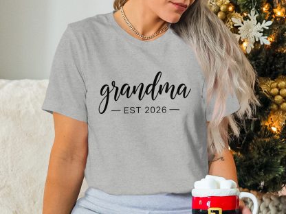Grandma Est 2026 T-Shirt — New Grandma Announcement Tee - Image 6